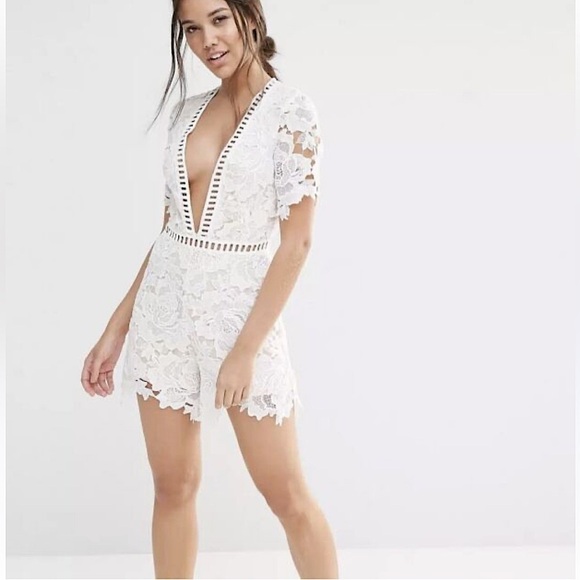 MISSGUIDED | White & Nude Lace Playsuit Romper | Size 4 Small - Picture 1 of 15